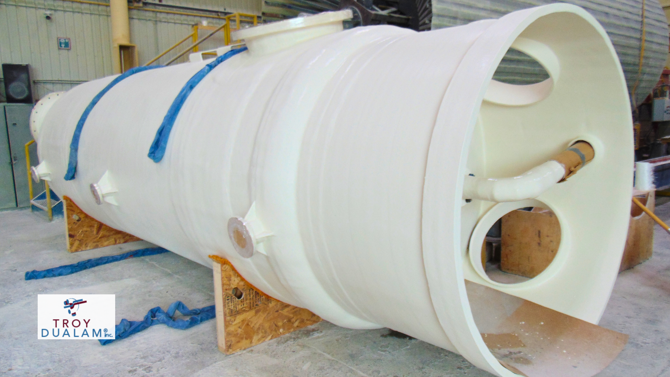 SUPERIOR DUAL LAMINATES | Learn more from Troy Dualam Inc., the manufacturer of this Dual Laminate tank!